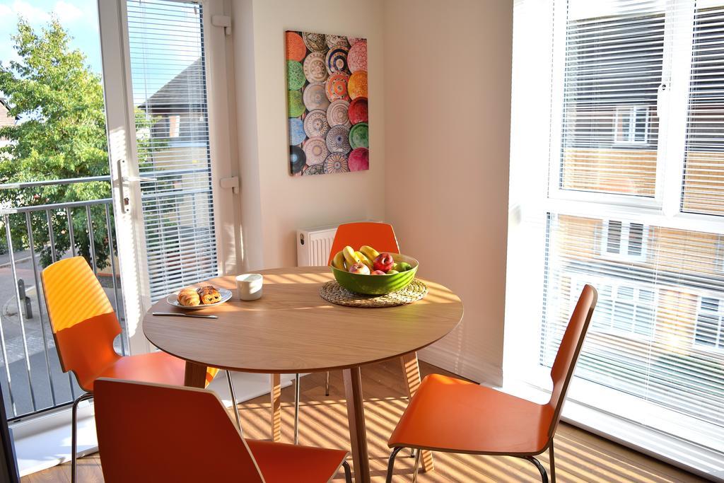 Westlake Apartments Peterborough Luaran gambar