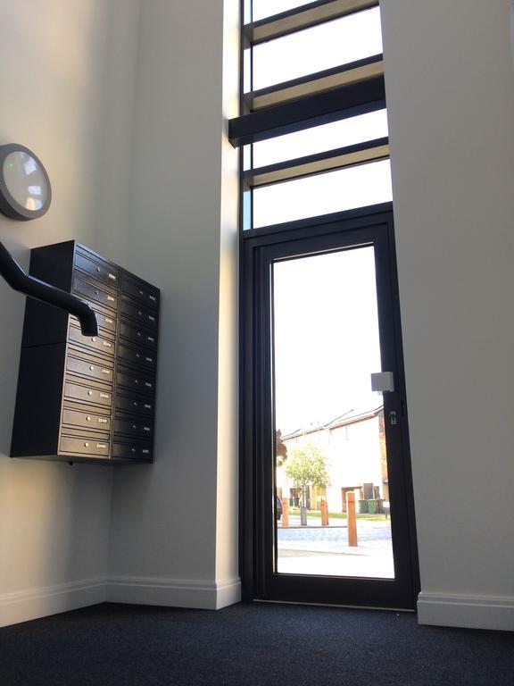 Westlake Apartments Peterborough Luaran gambar